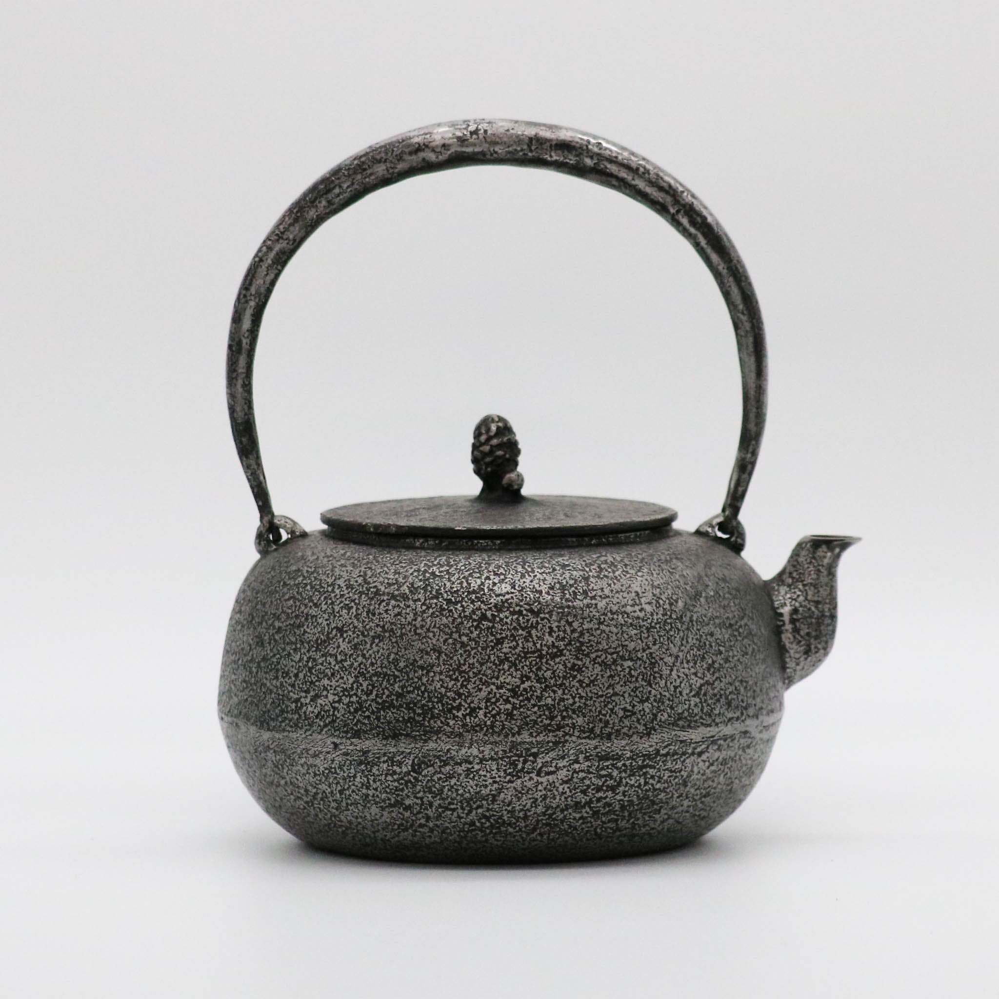 鋳鉄製 茶釜 丸型 黒 鉄瓶 アンティーク 工芸品 【公式通販】