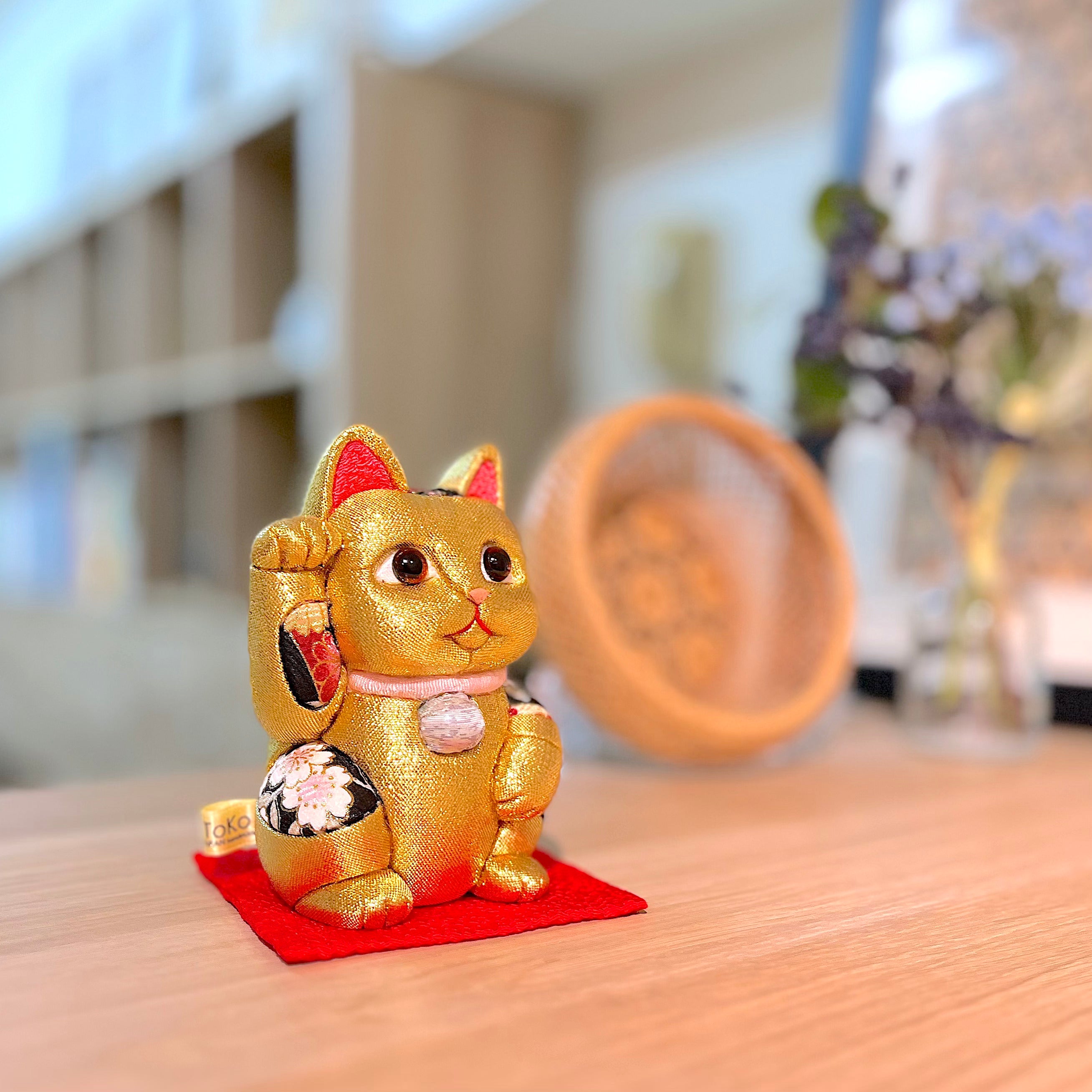 招き猫 | 江戸木目込み 招き猫 風水(中) | 金色 | 柿沼人形