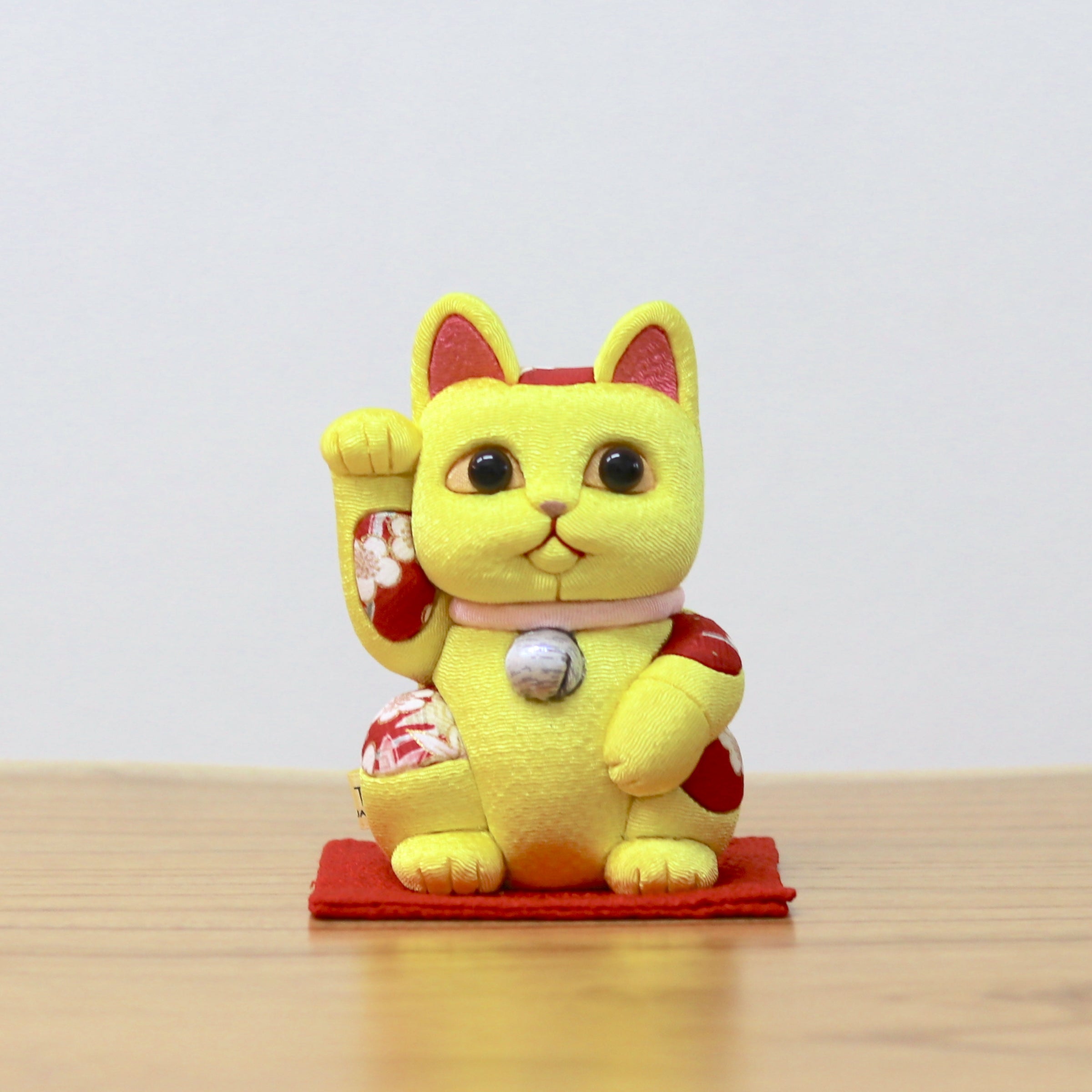 招き猫 | 江戸木目込み 招き猫 風水(中) | 黄色 | 柿沼人形
