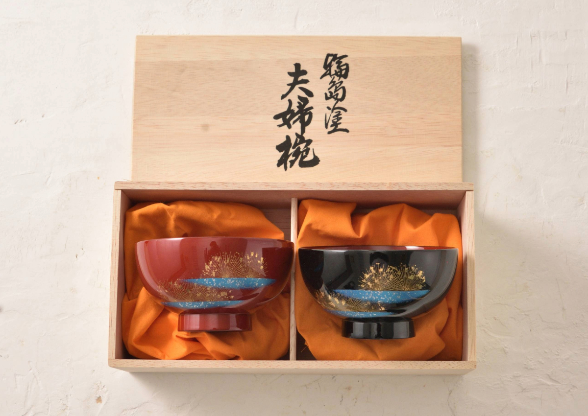輪島塗〈大藤漆器店〉夫婦汁椀 黒内朱・朱 蘭沈金［髙島屋選定品