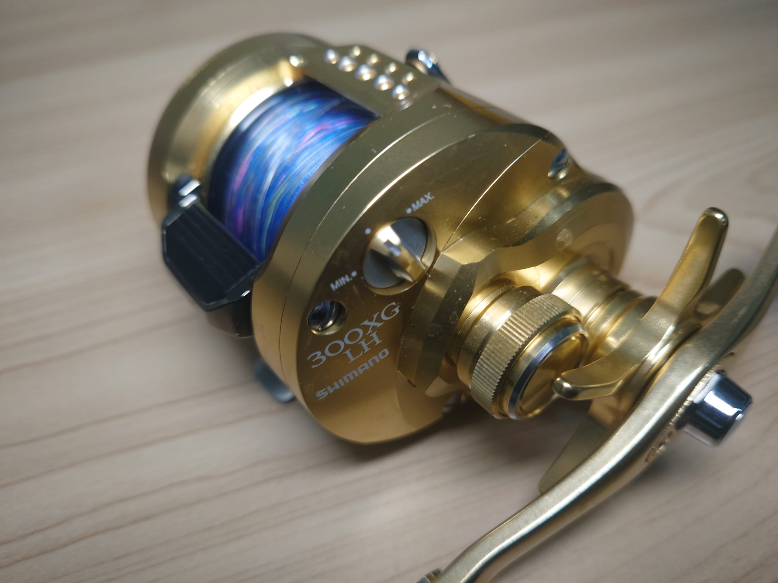 leon マスターカートン ガルクラ オリジナルTVアニメ 『ガールズバンド