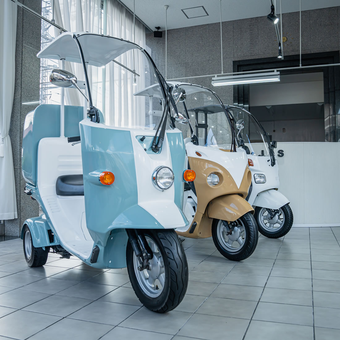 スクーデリア様 ジャイロキャノピーに付いていた出前機 多分マルシン製