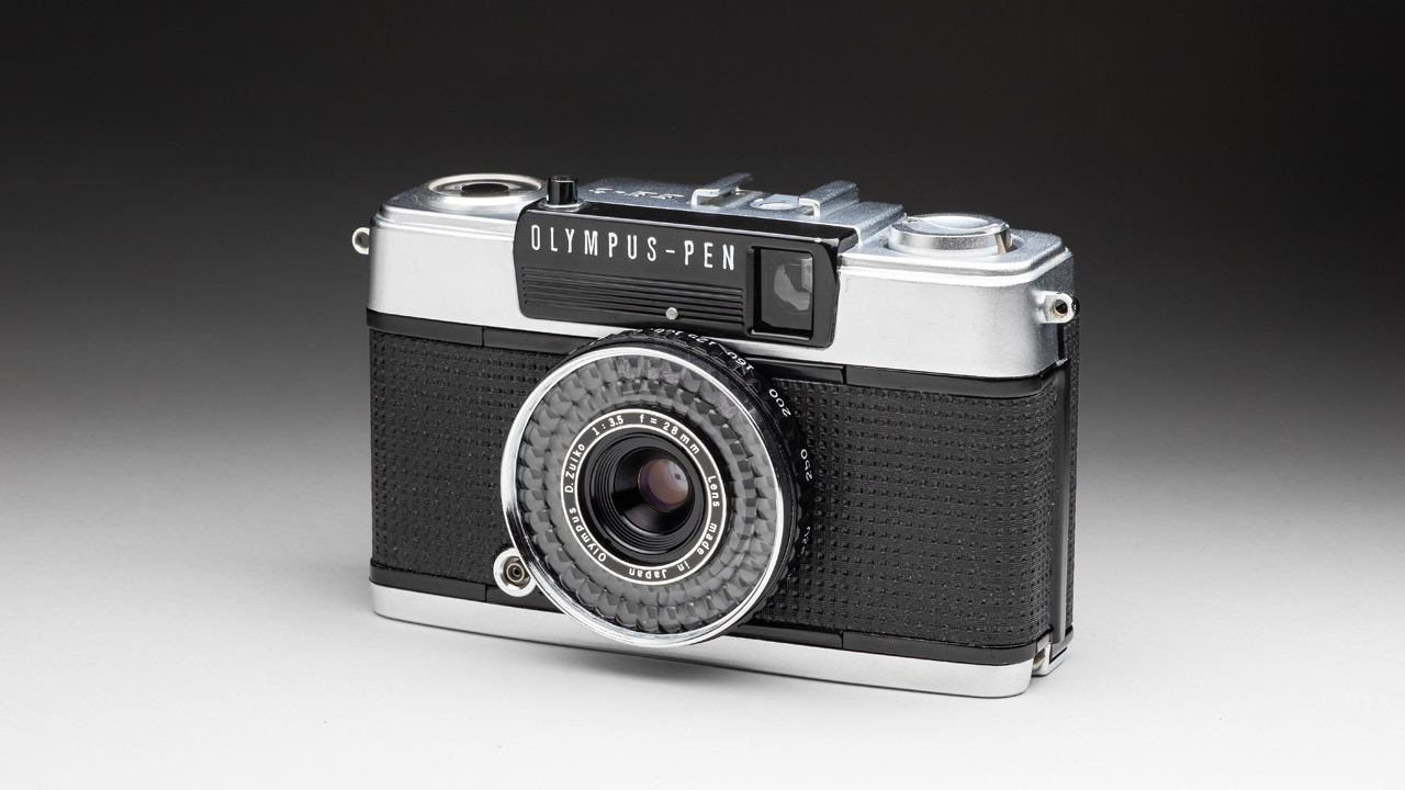 オリンパスペンEE-3 Vol.31 [記憶に残る名機の実像] - PRONEWS : 動画