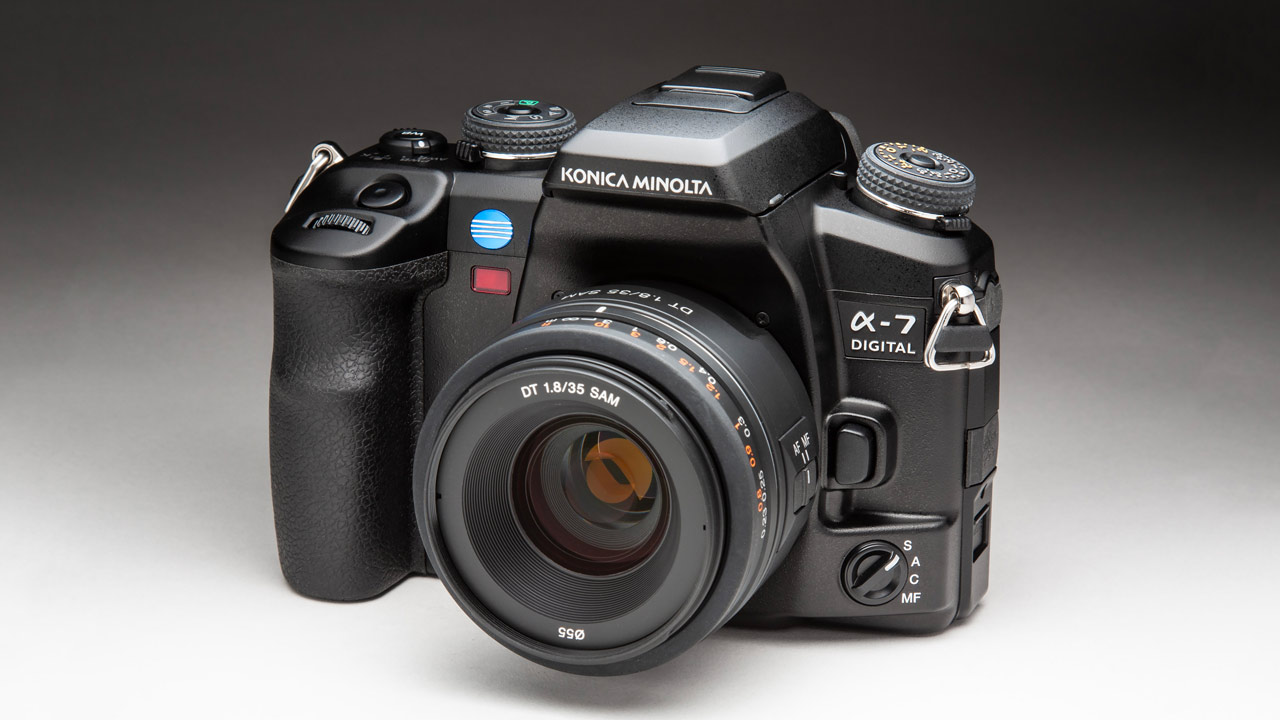 MINOLTA アルファ7 コニカミノルタ α-7 DIGITAL[記憶に残る名機の実像
