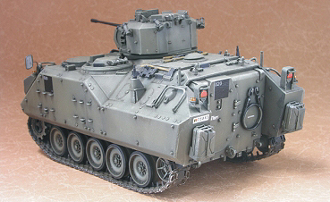 NATO AIFV 装甲歩兵戦闘車 25mm砲 1/35スケール NATO AIFV 装甲歩兵