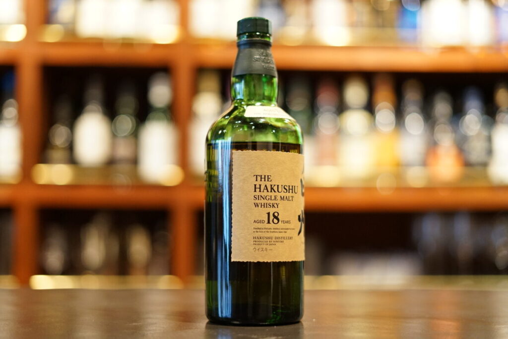 レビュー】シングルモルト白州18年 – 特徴や味、最新価格、購入方法は