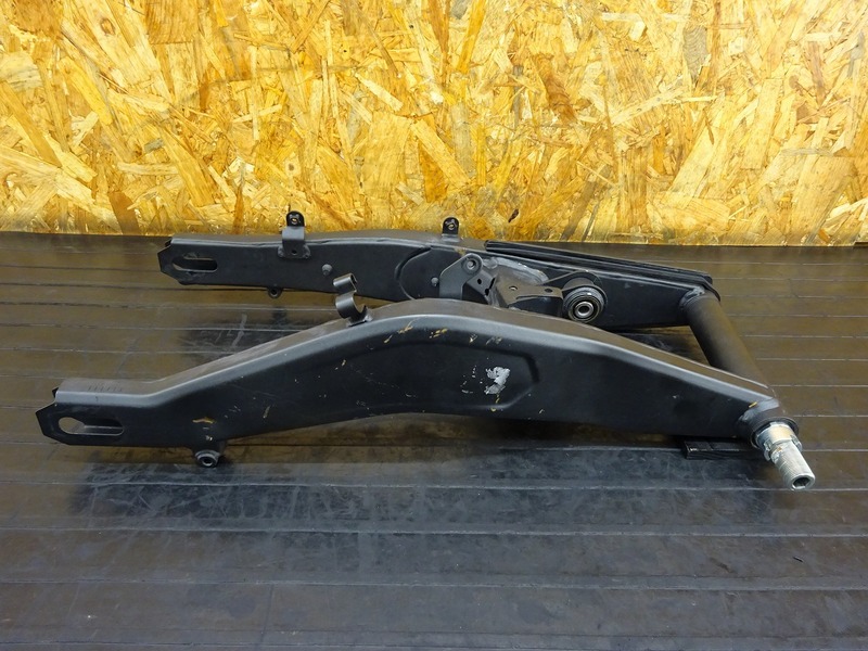 230115】ZX-25R SE(ZX250E-A13)◇ スイングアーム ピボットシャフト