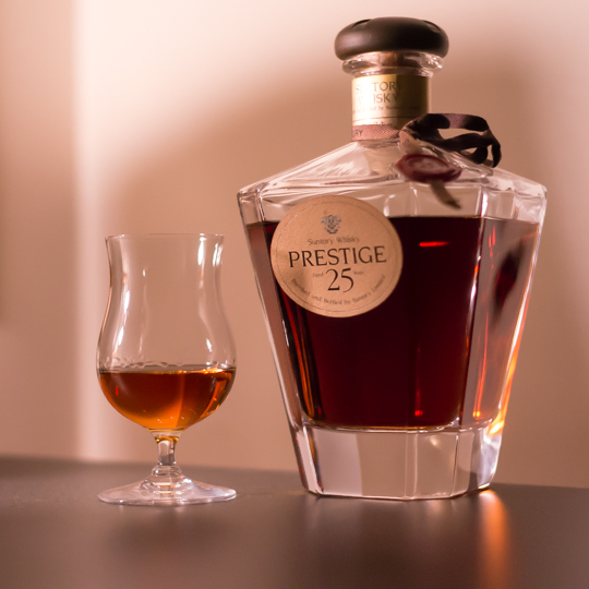 ☆ サントリーウイスキー / プレステージ25年 ホログラムシール 木箱付