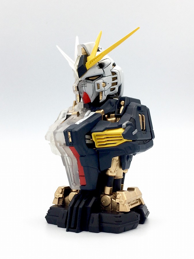ガシャポン MSメカニカルバスト01 ニューガンダム ハーフカラー 塗装