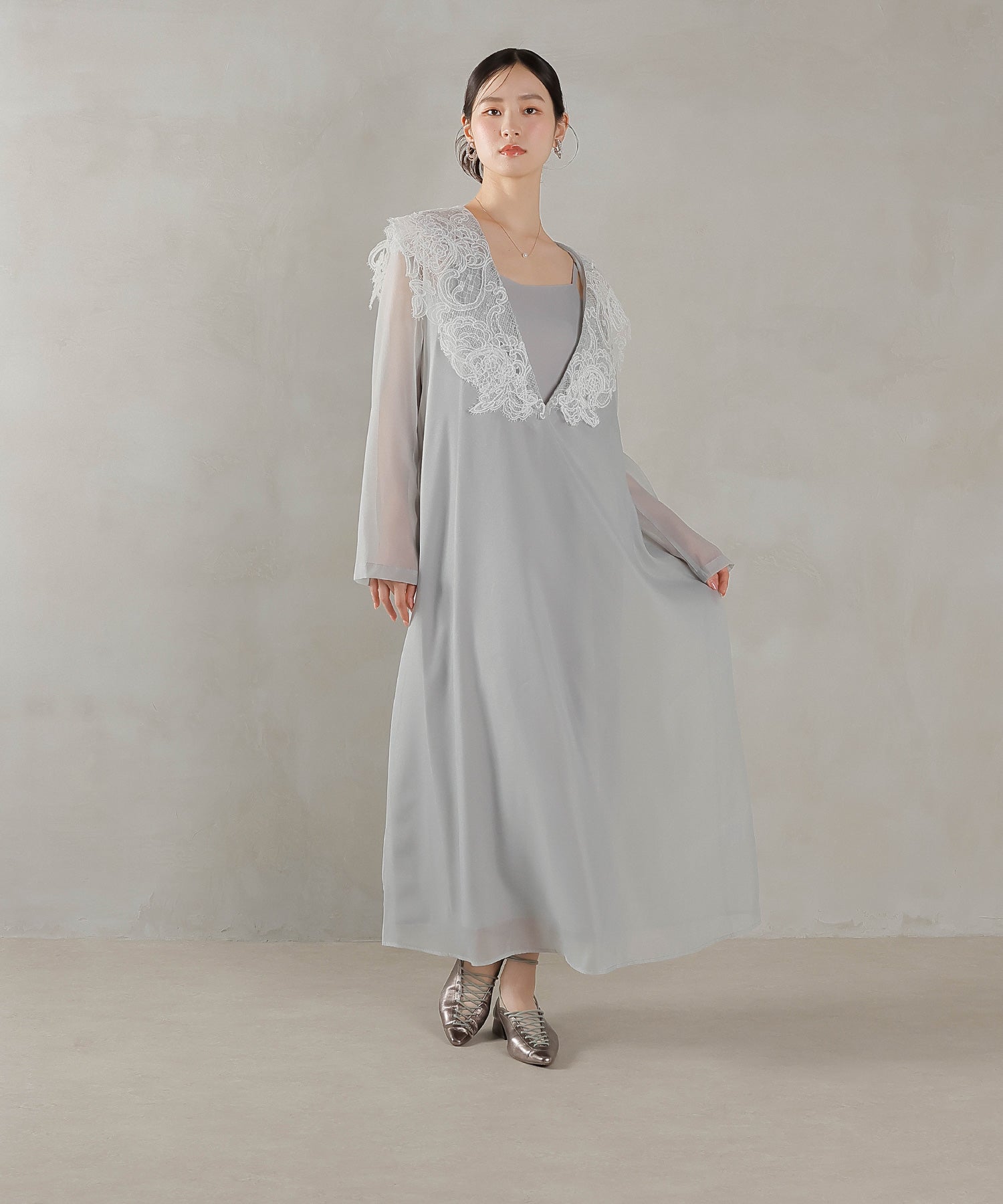 ビッグカラー レース Aラインドレス