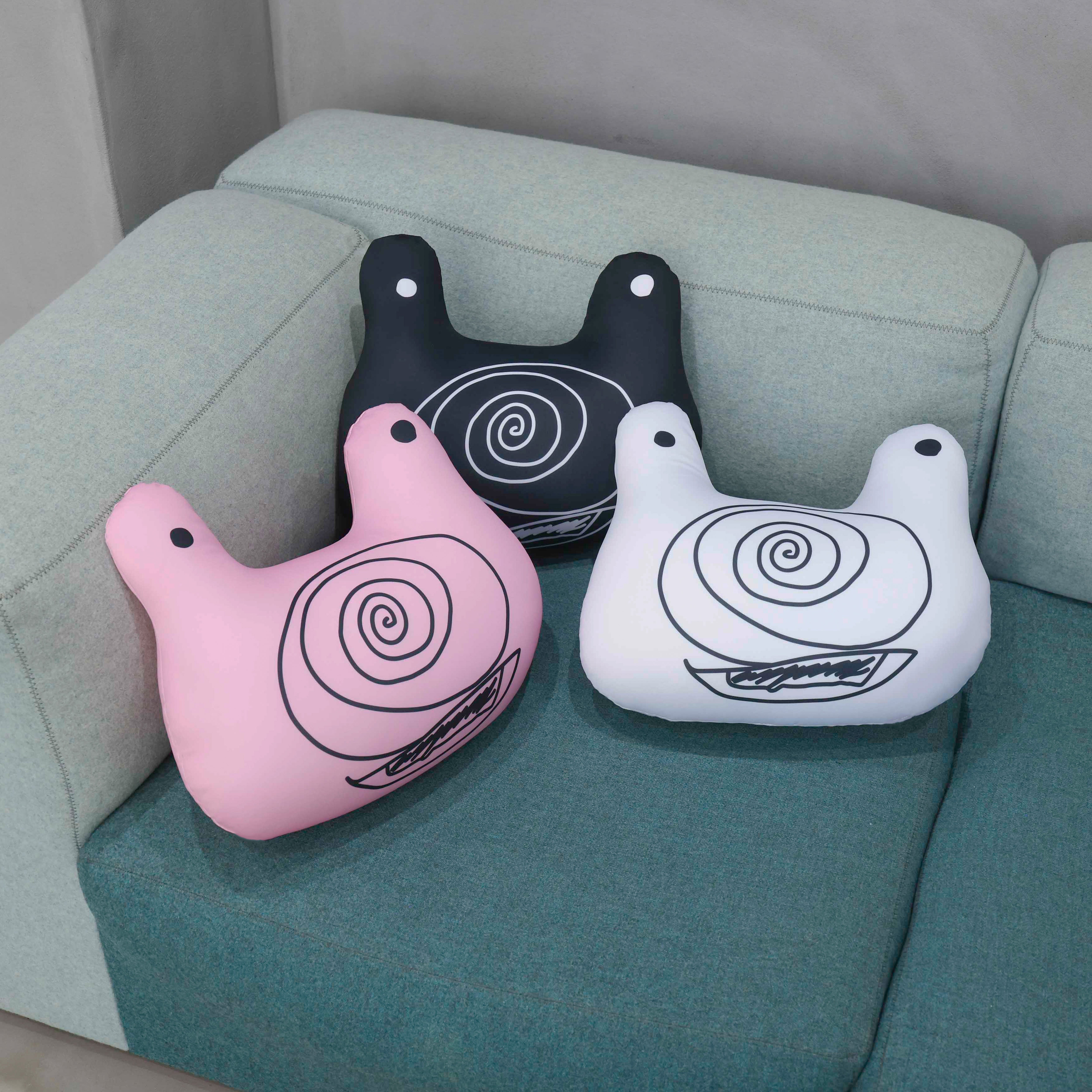 KBCR クッション(かべちょろくん) – かべちょろハウス