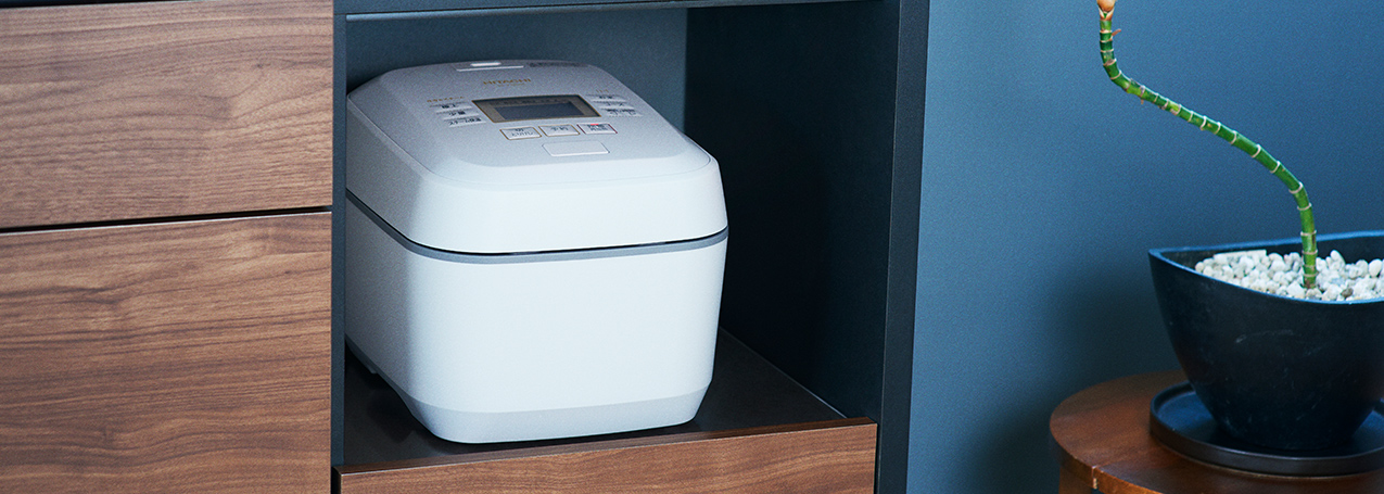 HITACHI RZ-V100FM 炊飯器 2022年製 HITACHI RZ-V100FM 炊飯器 2022年