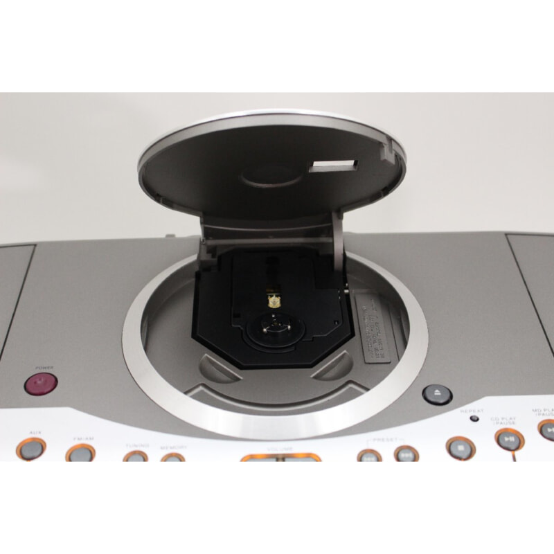 BOSE ボーズ Virtual Imaging Array (VIA) ステレオCD/MD/ラジオ