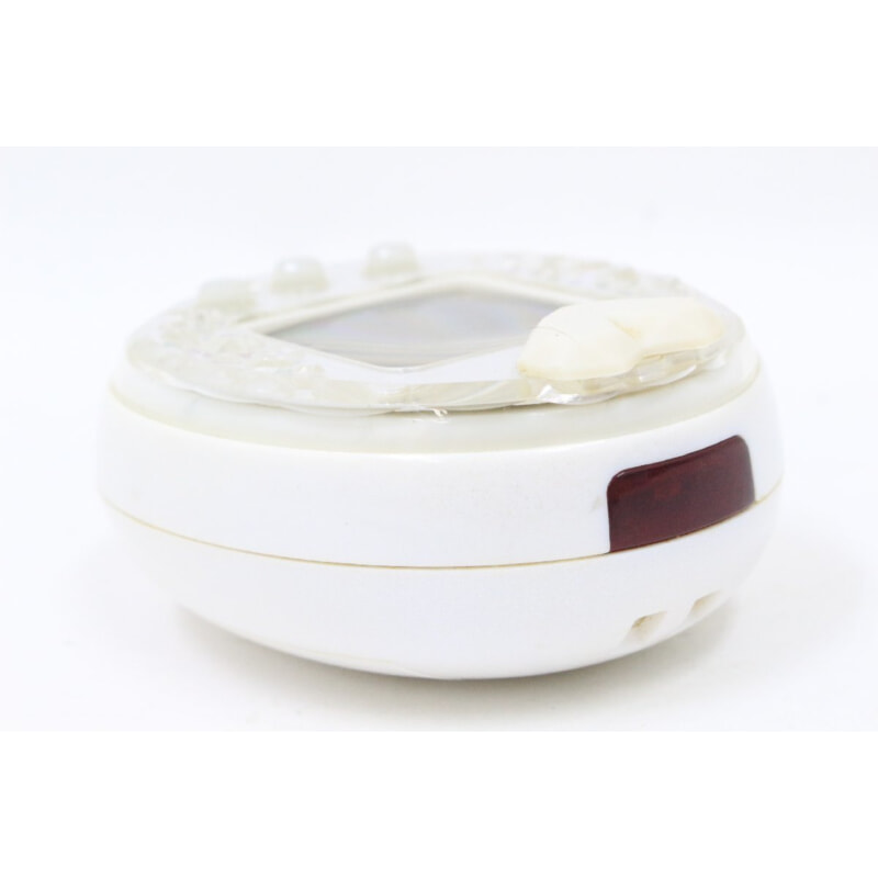 BANDAI たまごっちピース ホワイトの買取実績 | 大阪 京都 奈良の出張