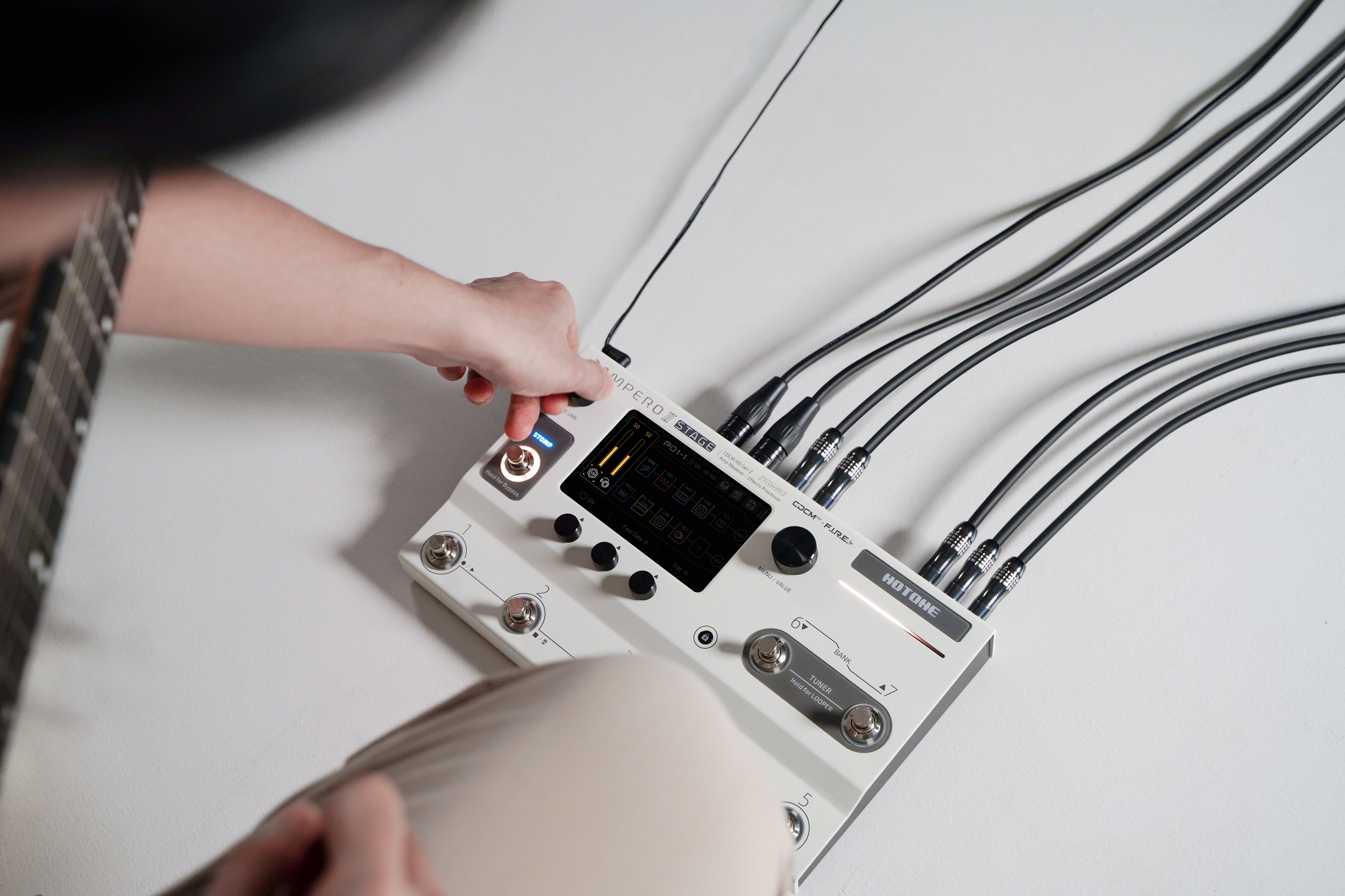 Hotone Ampero II Stage MP-380 Amp Modeler Effects Processor Touch