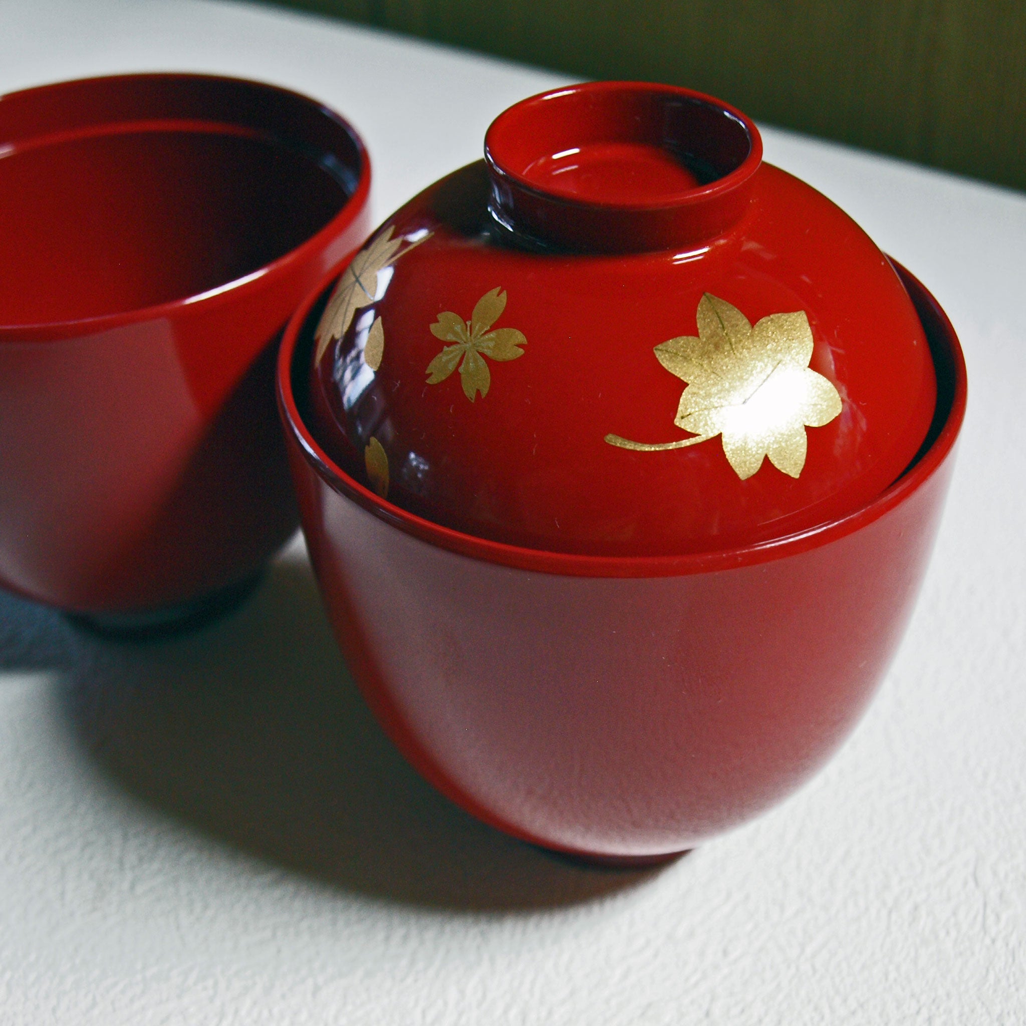 鶴金彩模様の赤漆器蓋付き椀 5個セット 【公式通販】