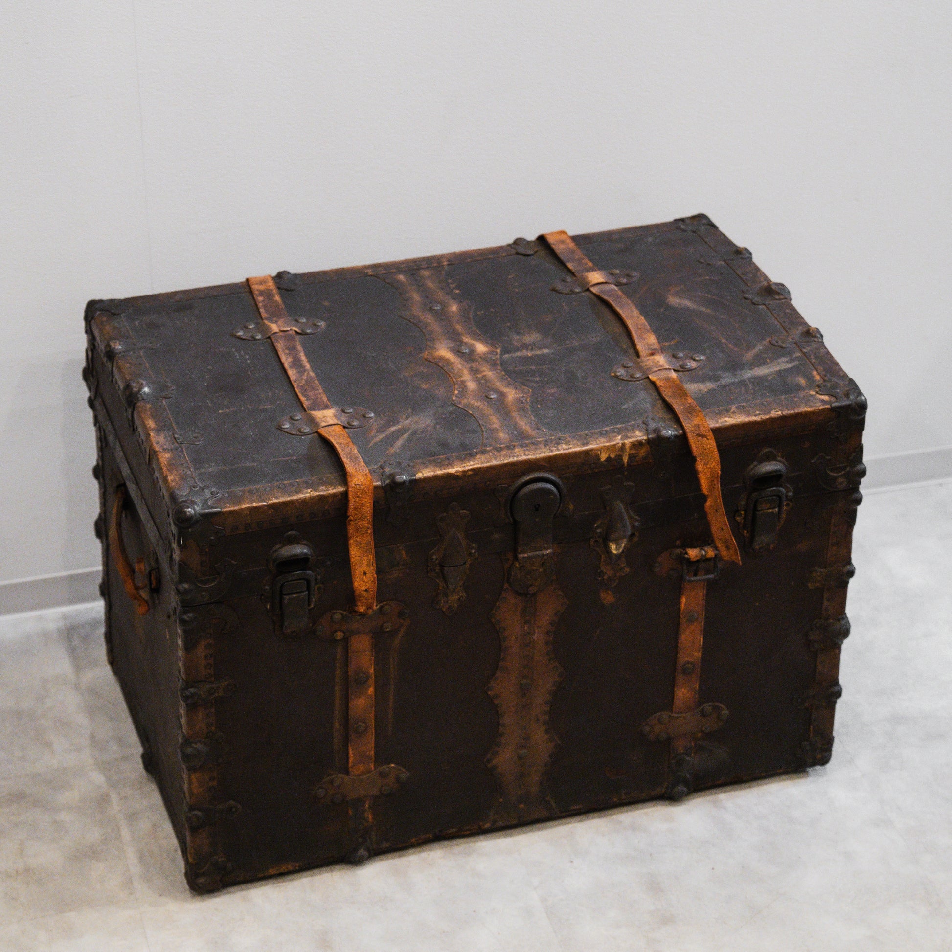 DSC05284.webp?v=1750409748&