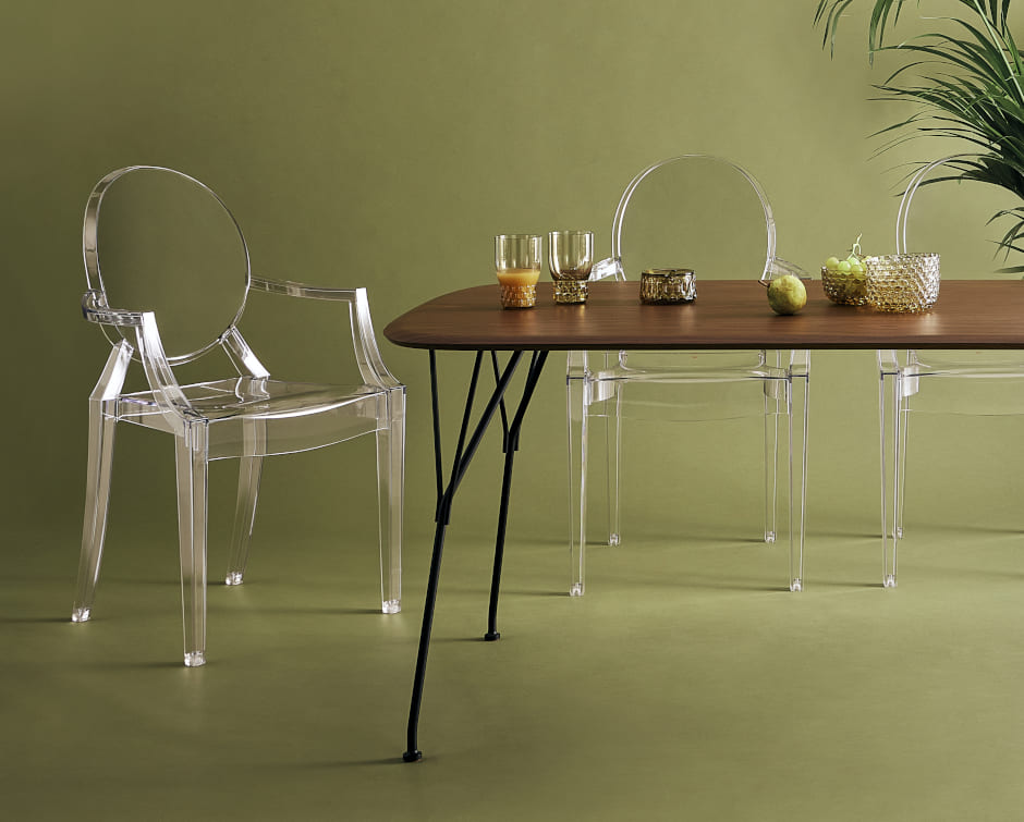 Kartell ゴーストシリーズ｜透明感が描くクラシカルモダンの世界