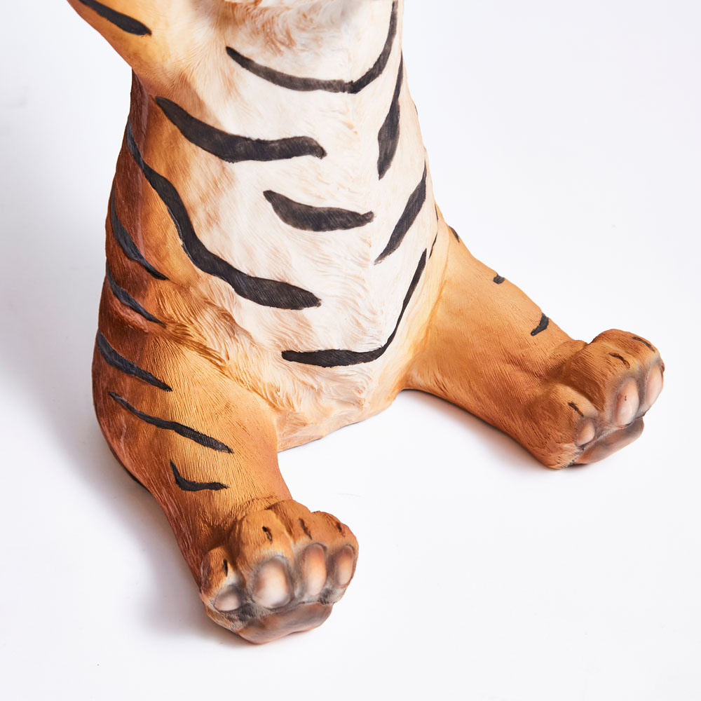 アニマルサイドテーブル タイガー - サイドテーブルの通販 ｜【KARE