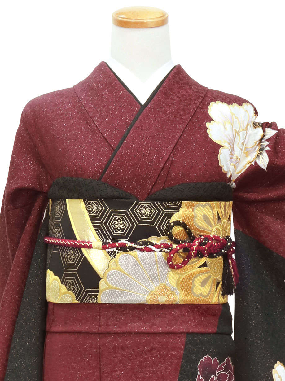 深紅と黒地に金糸の牡丹の振袖／標準サイズ | 宅配着物レンタルの京都