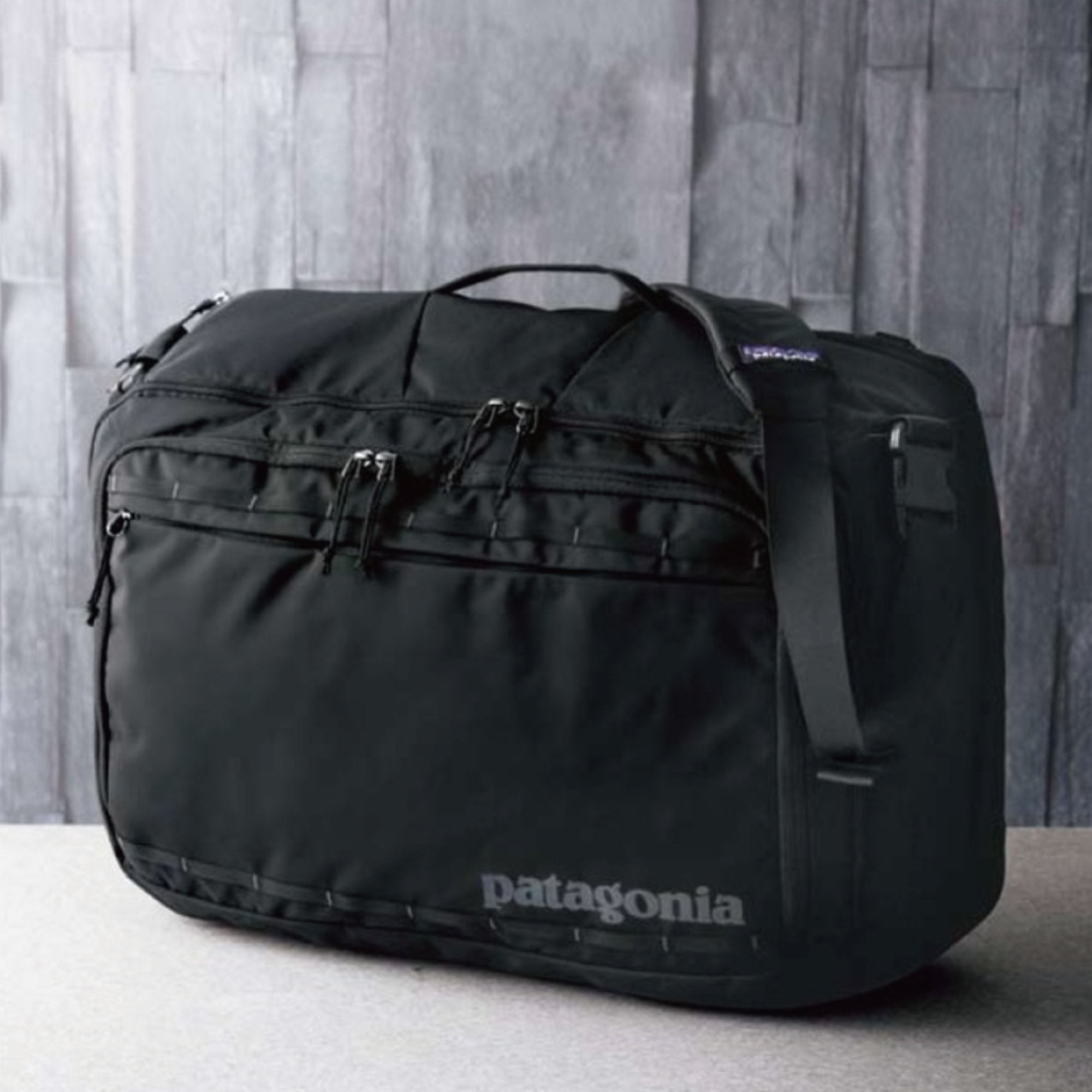 パタゴニアボストンバッグ黒