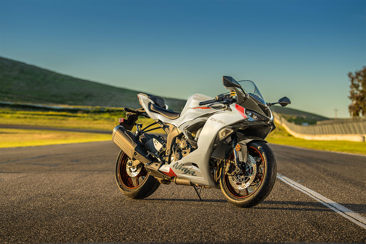 2025 Kawasaki Ninja® ZX™-6R | Motorcycle | Quality & Value