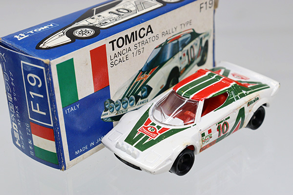 トミカ 青箱ランチアストラトスセット トミカ 青箱ランチアストラトス