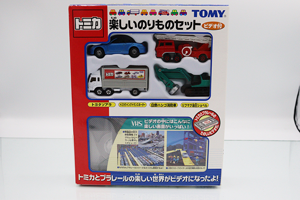 ミニカーショップ ケンボックス トミカギフトセット楽しいのりもの