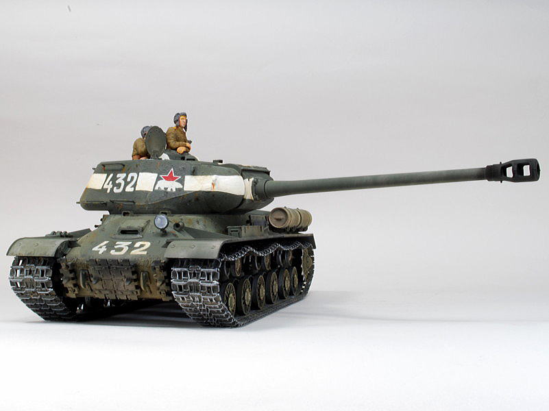 タミヤ JS-3スターリン3型重戦車 1945年型 プラウダ高校仕様 JS-2
