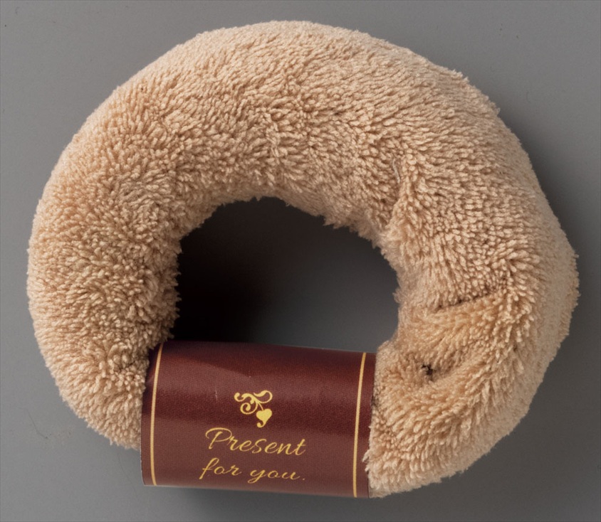 モフト／ドーナツタオル｜ノベルティ・販促品・記念品・名入れグッズの