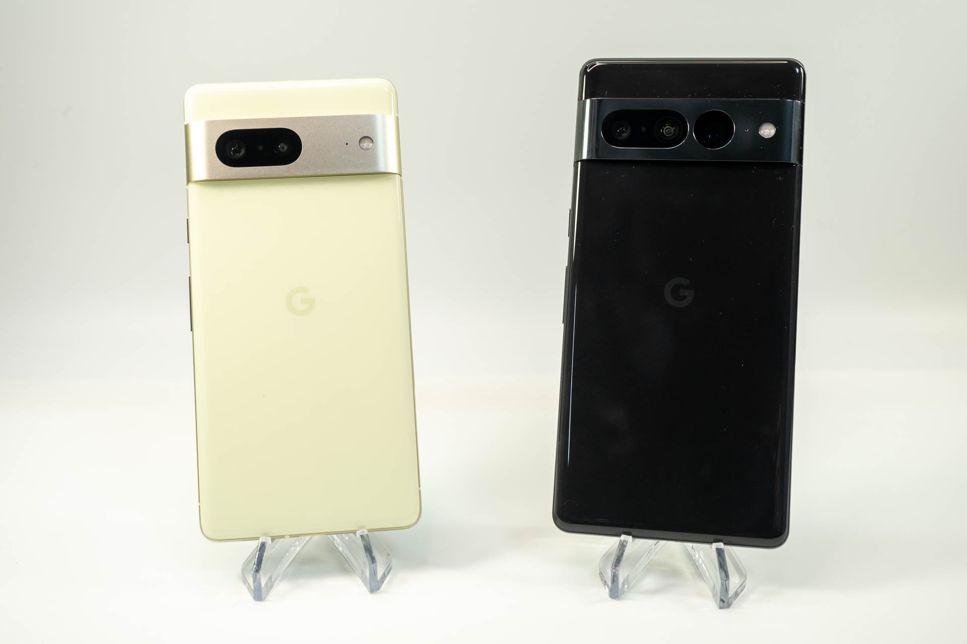 Google渾身のフラッグシップ「Pixel 7/7 Pro」、実機の仕上がりを