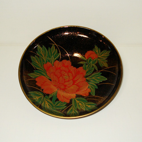 輪島塗 茶托 丸形 -牡丹の高蒔絵仕上げ- [内外面とも黒色] 梨地、螺鈿