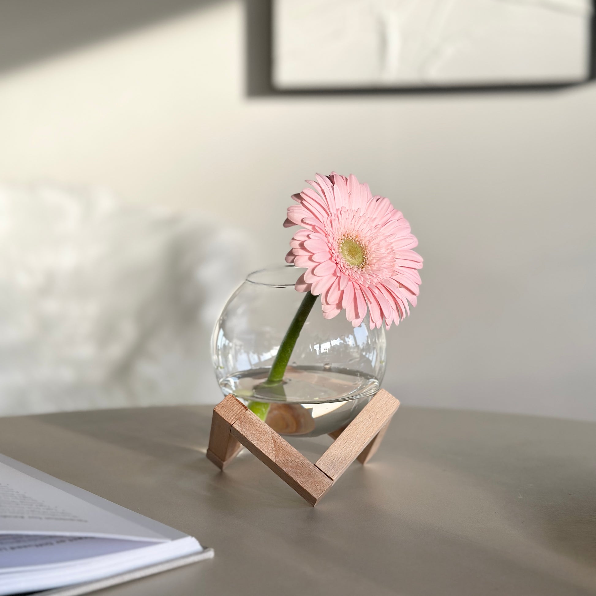 フラワーベース｜ウッドスタンドガラスベース - territory