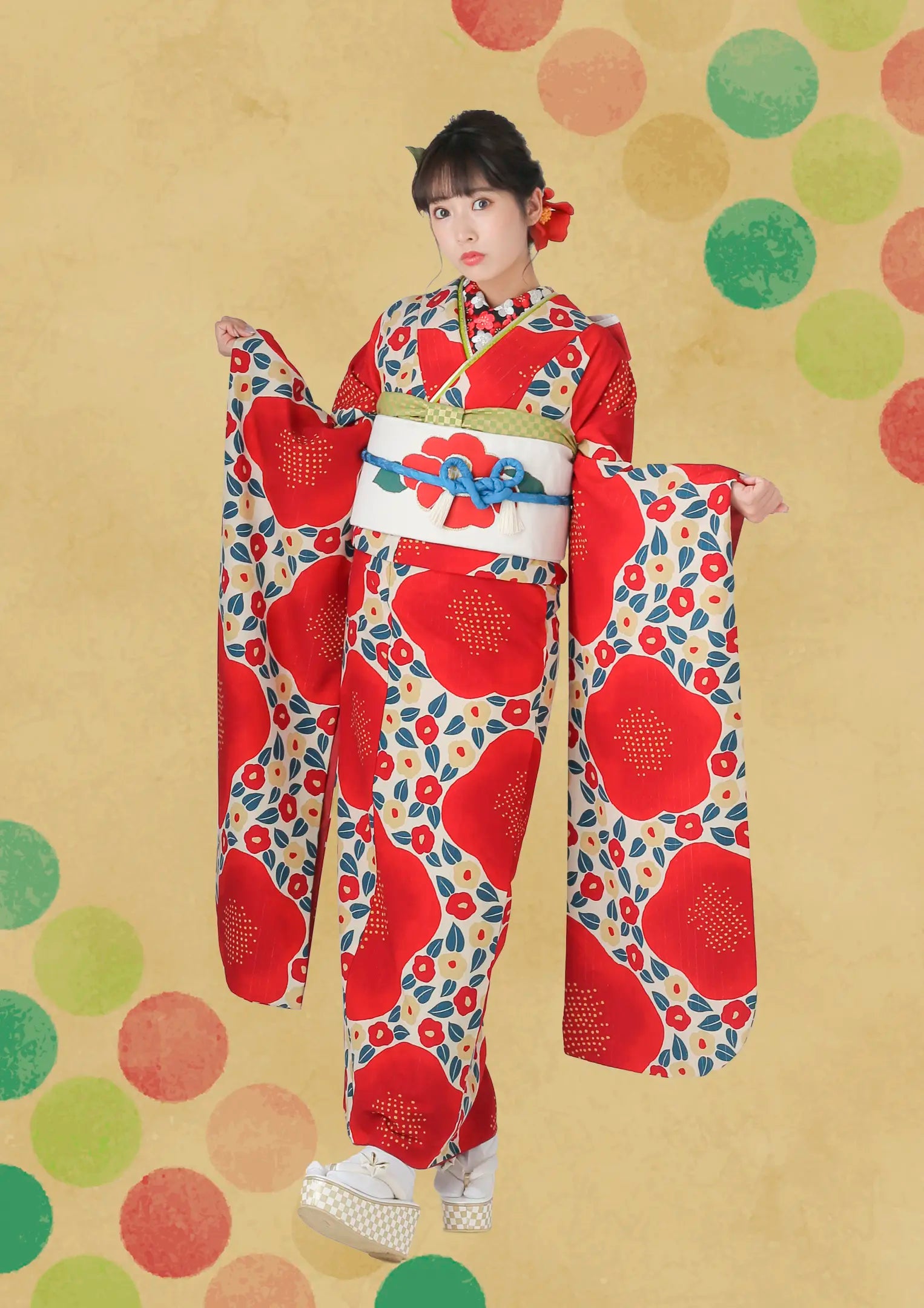 振袖ネットレンタル：ポップな赤色】大きな椿が印象的な昭和レトロを