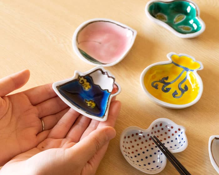 未使用品】 九谷焼 天然木工芸と九谷焼陶磁器の灰皿 古美術品 骨董品