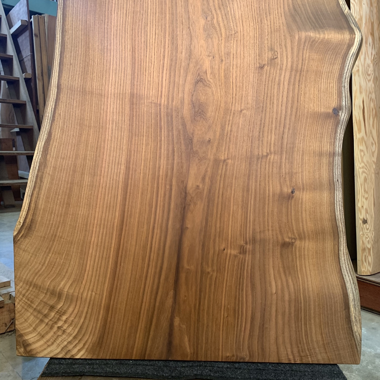 槐(エンジュ)一枚板 3000×560~800×46㎜ | 一枚板xオイル仕上げの専門店