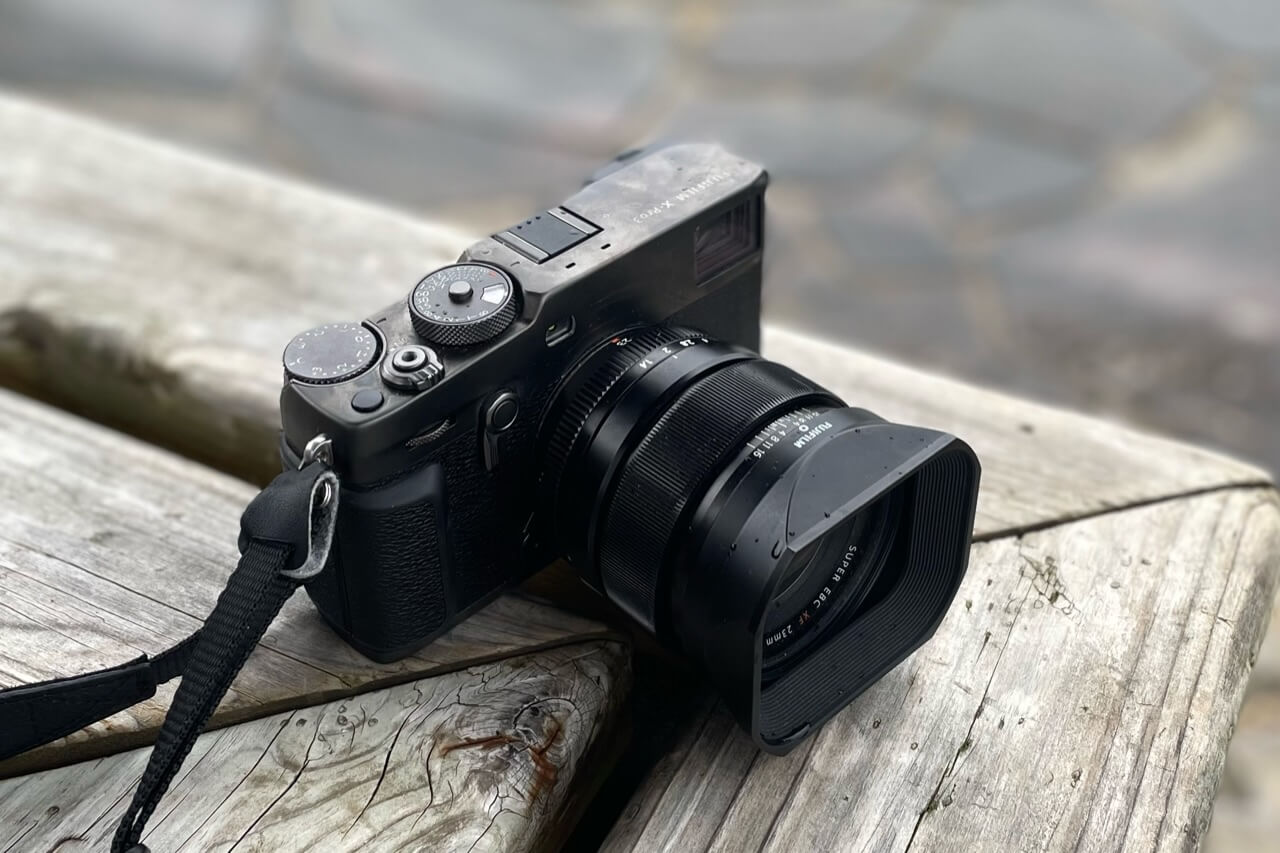 ソノ気にさせるレンズフードはたいせつ。｜記憶カメラ