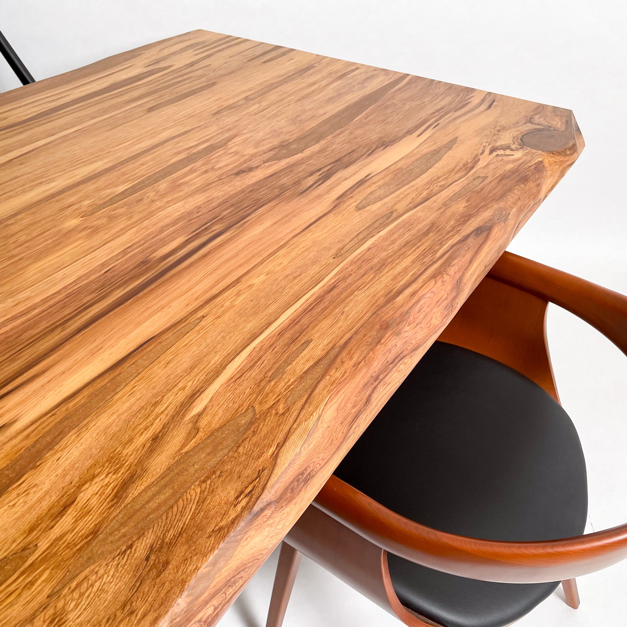 KIDOMEIMOKU 屋久杉一枚板ダイニングテーブル｜180cm(6人掛け