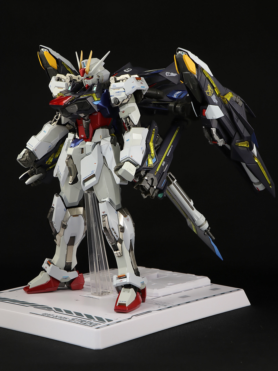 L BUILDストライクノワールガンダム＆ライトニングストライカー未開封