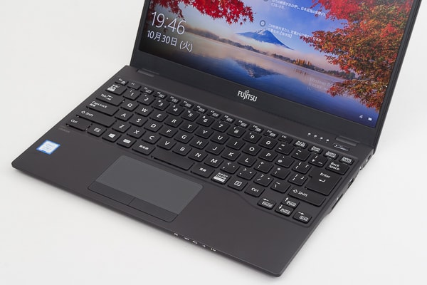 富士通 LIFEBOOK WU2/C3［LIFEBOOK UH］ レビュー：重さ698g～の超軽量
