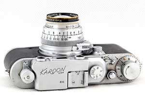 妖しいカメラとマイクロフォーサーズの物語 本物より高価なコピーライカ