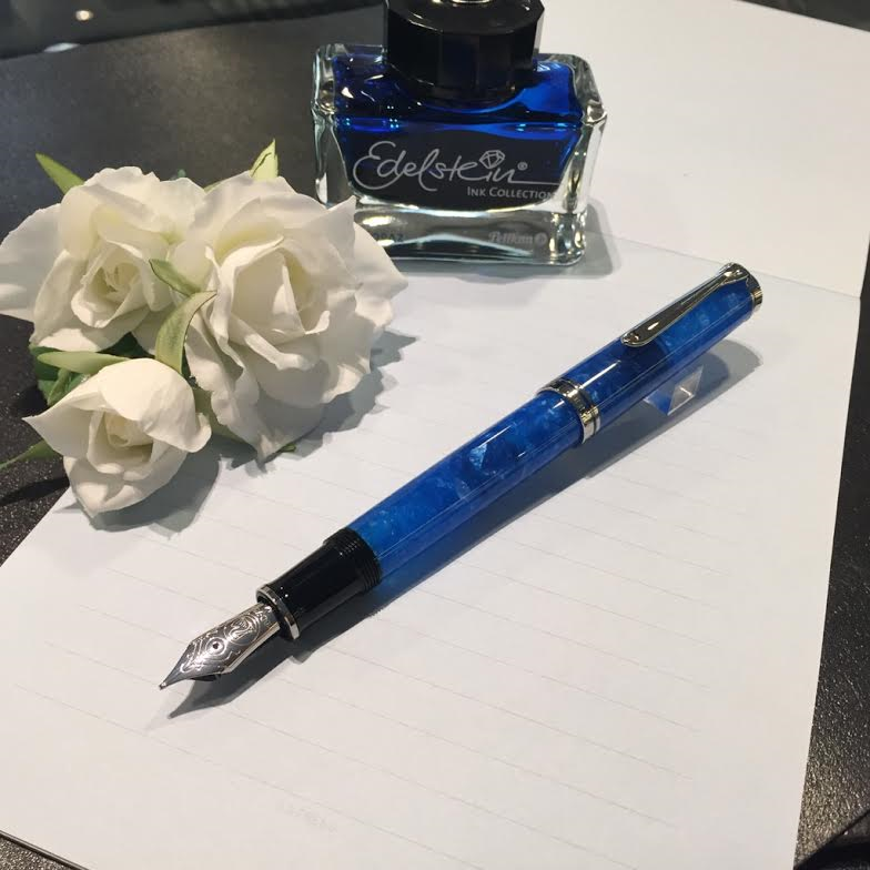 ペリカン 特別生産品 スーベレーン805 ヴァイブラントブルー 入荷