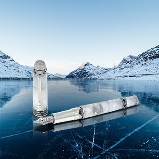 アウロラ 限定万年筆オチェアーノ・アルティコご予約承ります