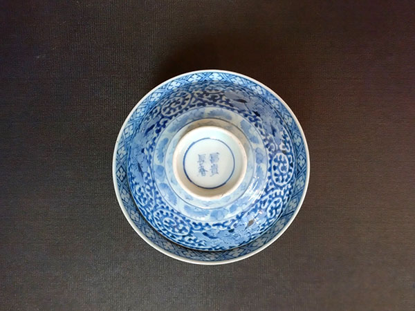 古伊万里蛸唐草牡丹文蓋茶碗- Kyoto Ohto Antique Art Association