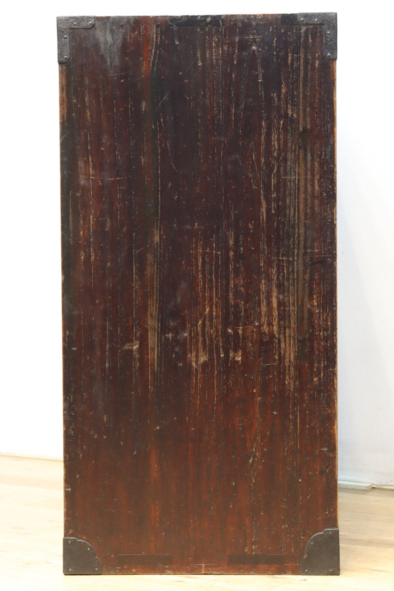 味わいを増した柔らかな風合いが歴史を感じさせる総桐薬箪笥 BB2871