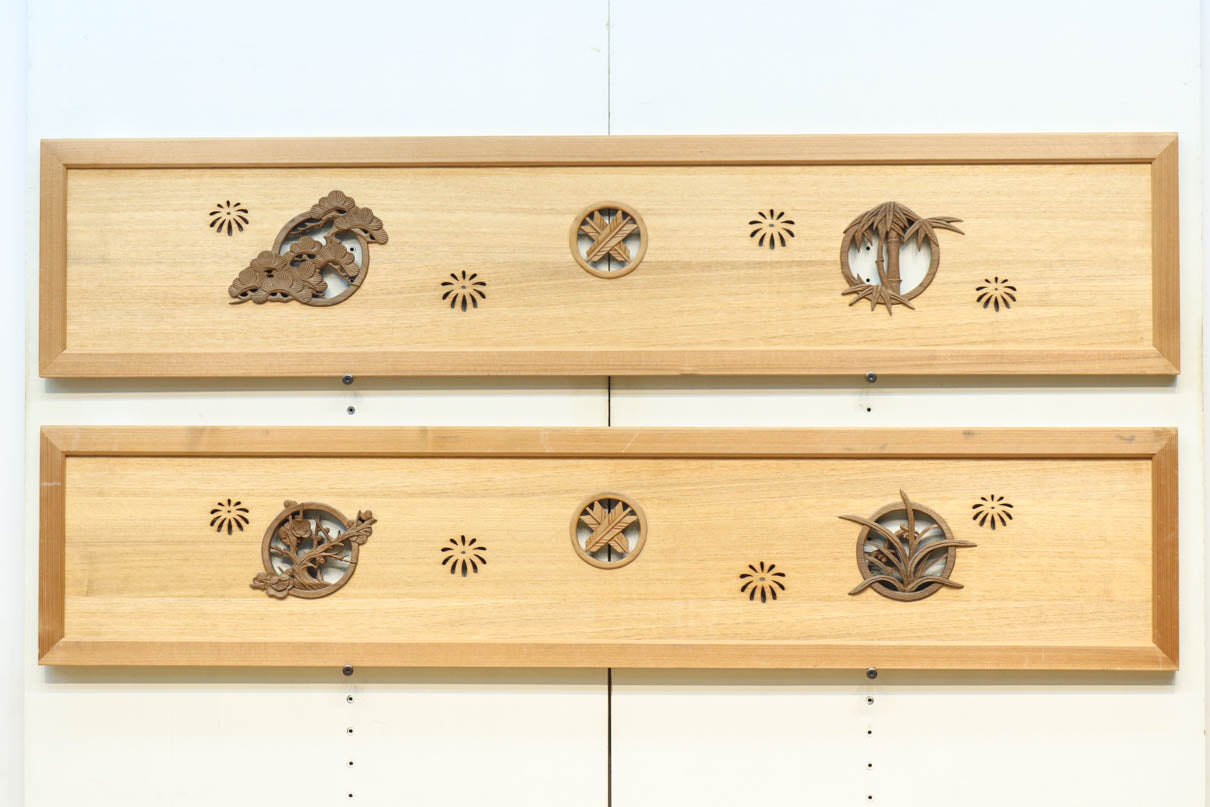 木地色に彫刻を添えた華やかな欄間 EZ2196ab 在庫(a:商談中 b:1)枚