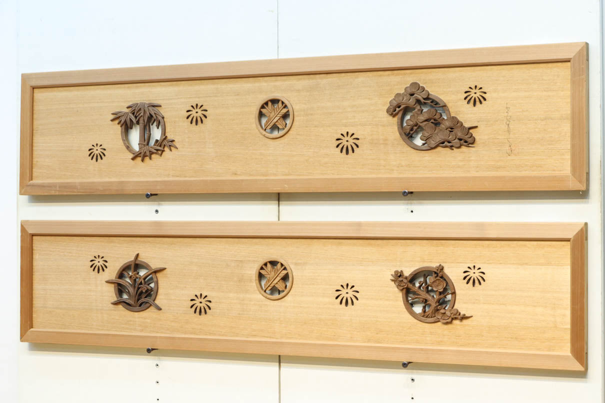 木地色に彫刻を添えた華やかな欄間 EZ2196ab 在庫(a:商談中 b:1)枚