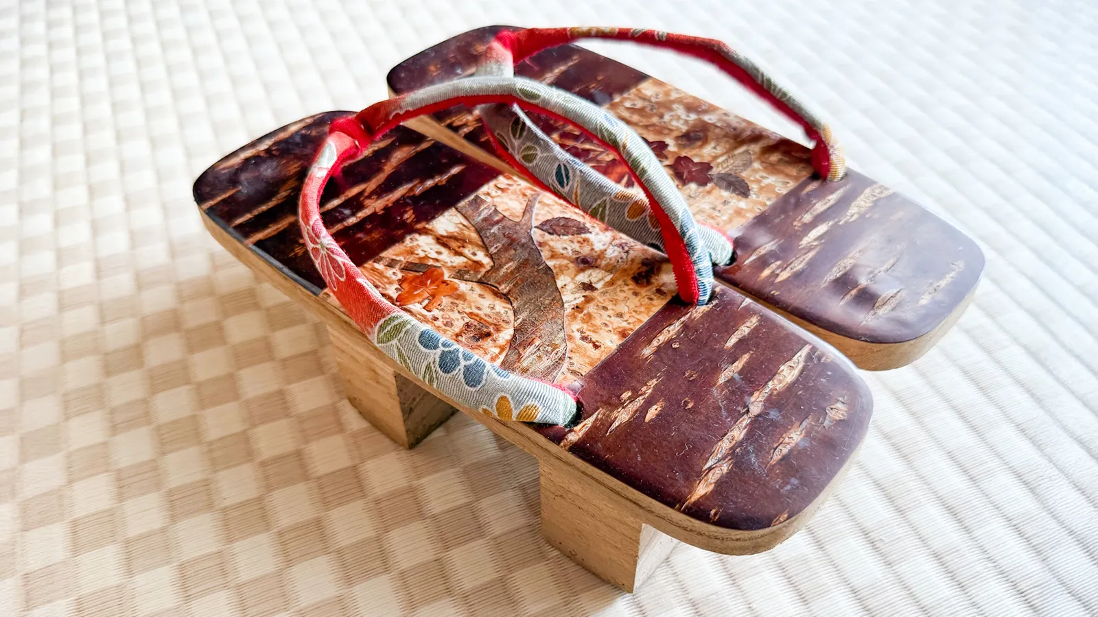 樺細工（かばざいく）とは？秋田・角館に伝わる桜皮細工の歴史・技法