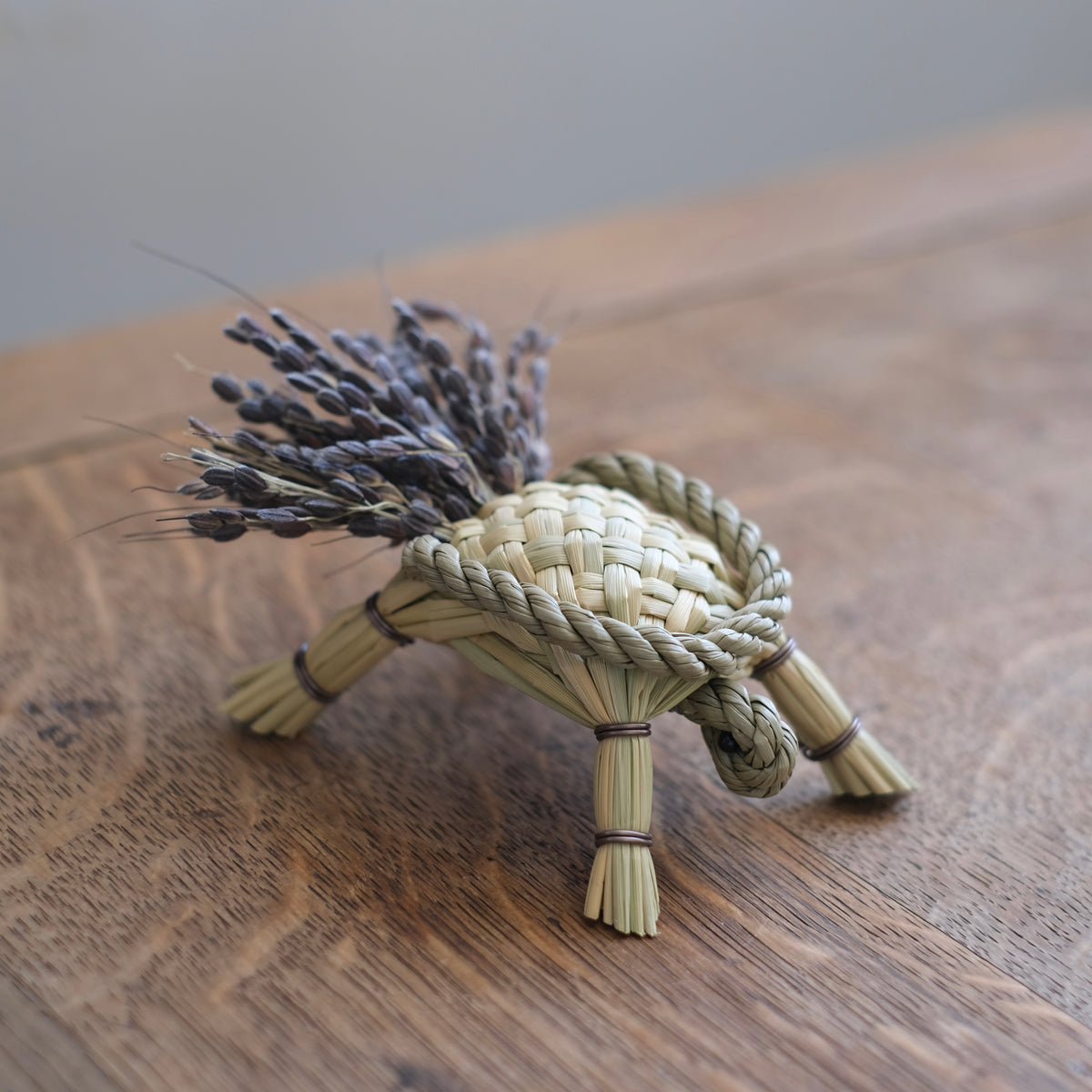 わら細工(亀) 小 上甲清 – KOHORO