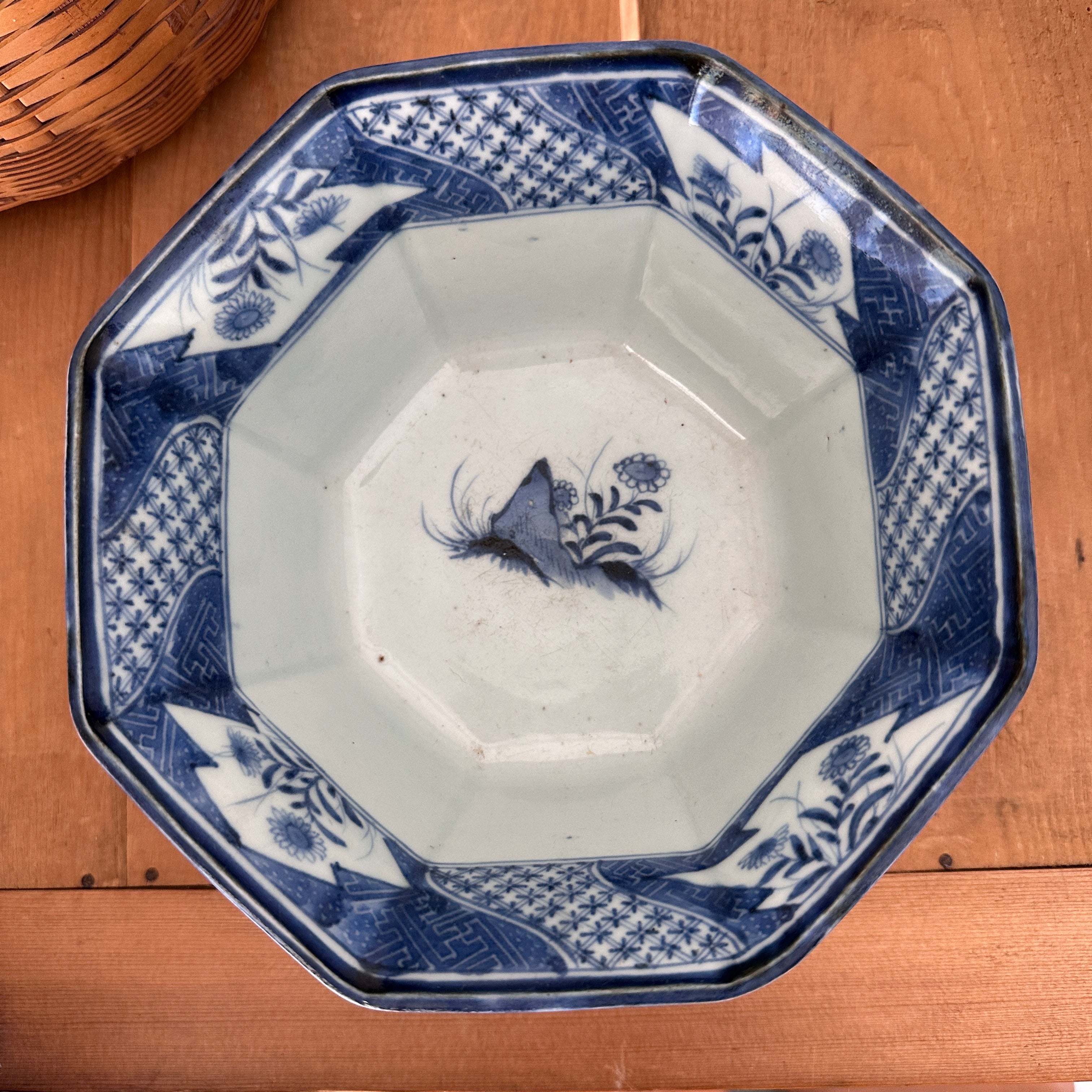 八角染付伊万里鉢 – Kotto Shop